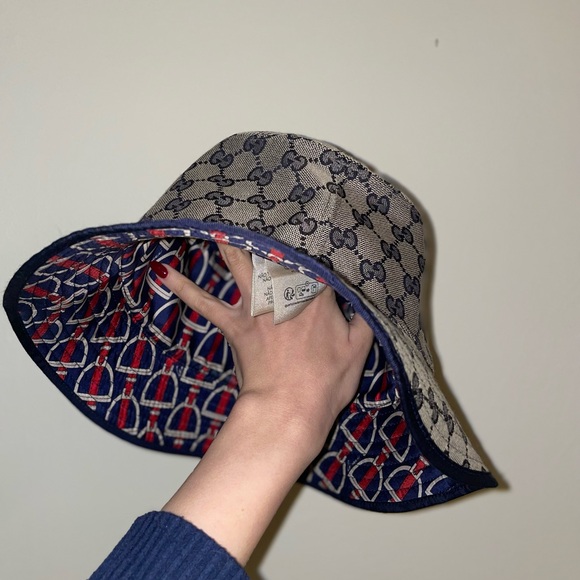 Gucci canvas, bucket hat, size medium. Made in Italy. - Picture 2 of 6